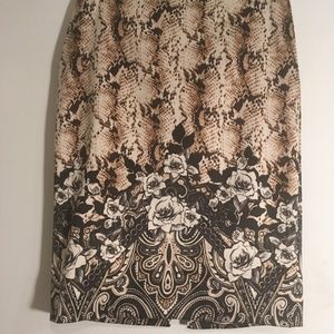 White House Black Market Floral Print Skirt Sz 4